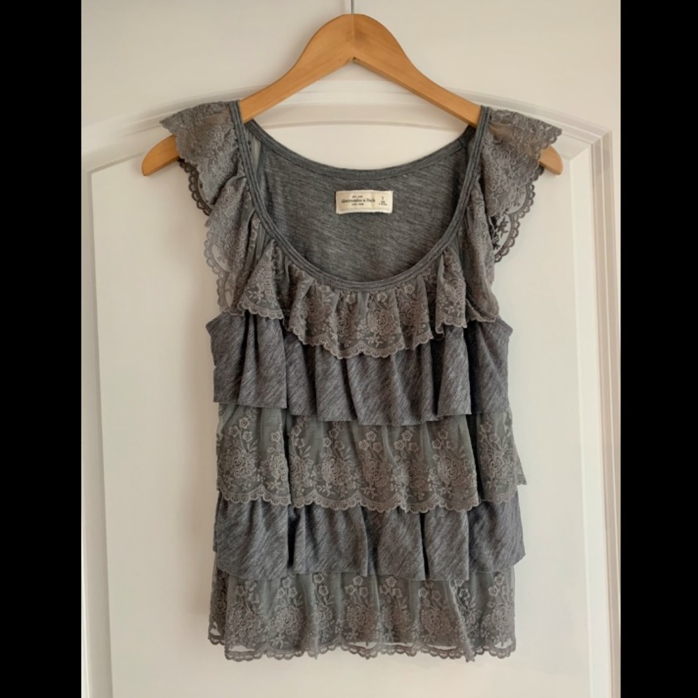 ABERCROMBIE & FITCH SIZE SMALL TANK